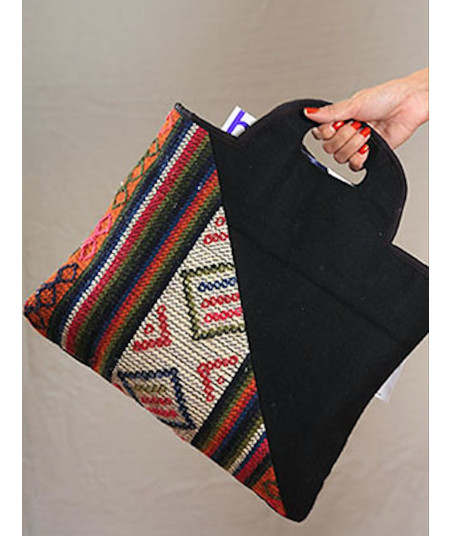 Yathara laptop bag