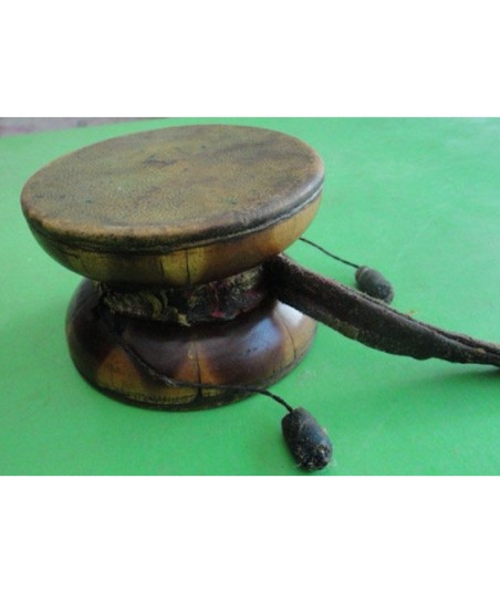 Buddhist damaru